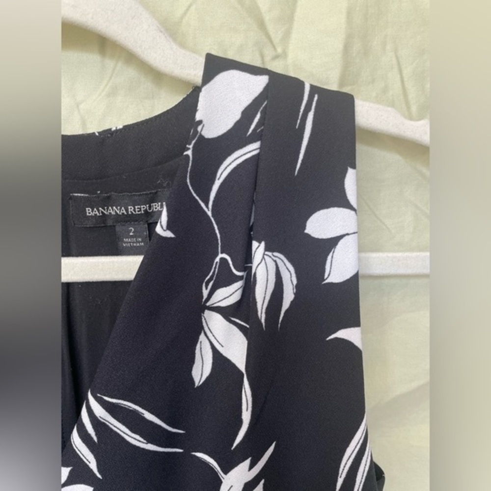 Banana Republic Floral Shift Dress - Picture 5 of 7